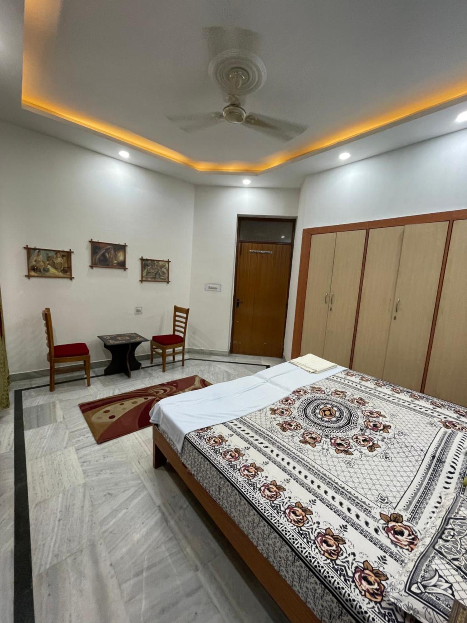 N Homestay Agra Tājganj Dış mekan fotoğraf
